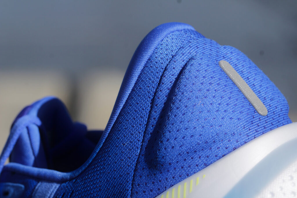 Brooks Adrenaline GTS 24 - heel counter