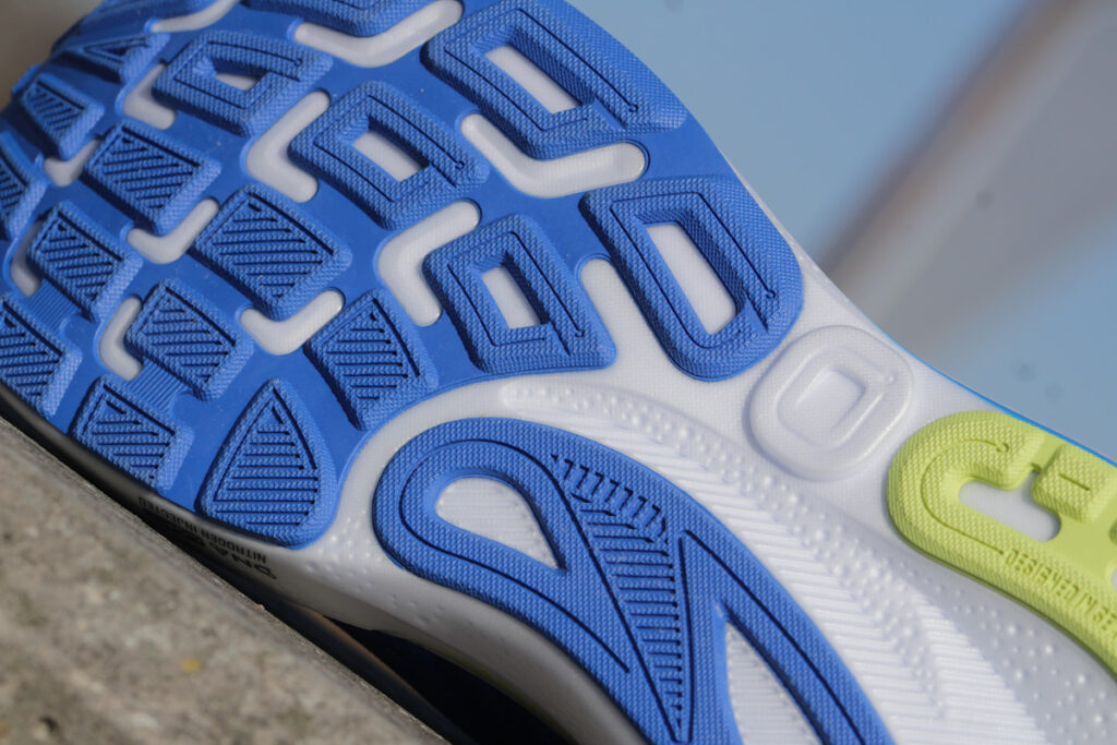 Brooks Adrenaline GTS 24 - outsole