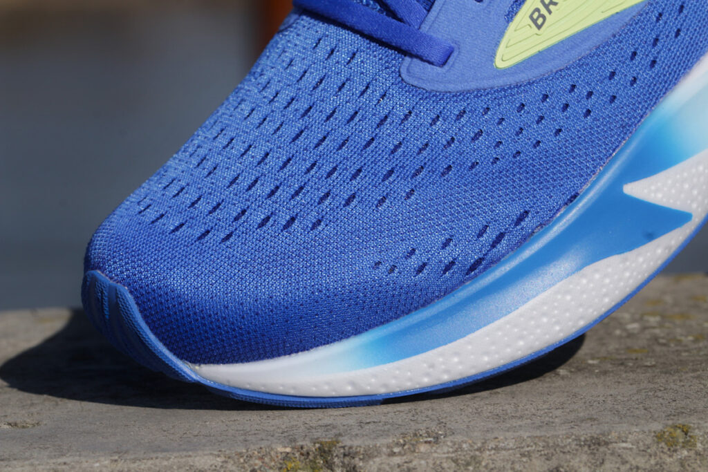 Brooks Adrenaline GTS 24 - shoe tip