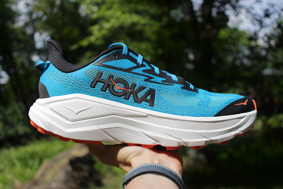Hoka Challenger 8