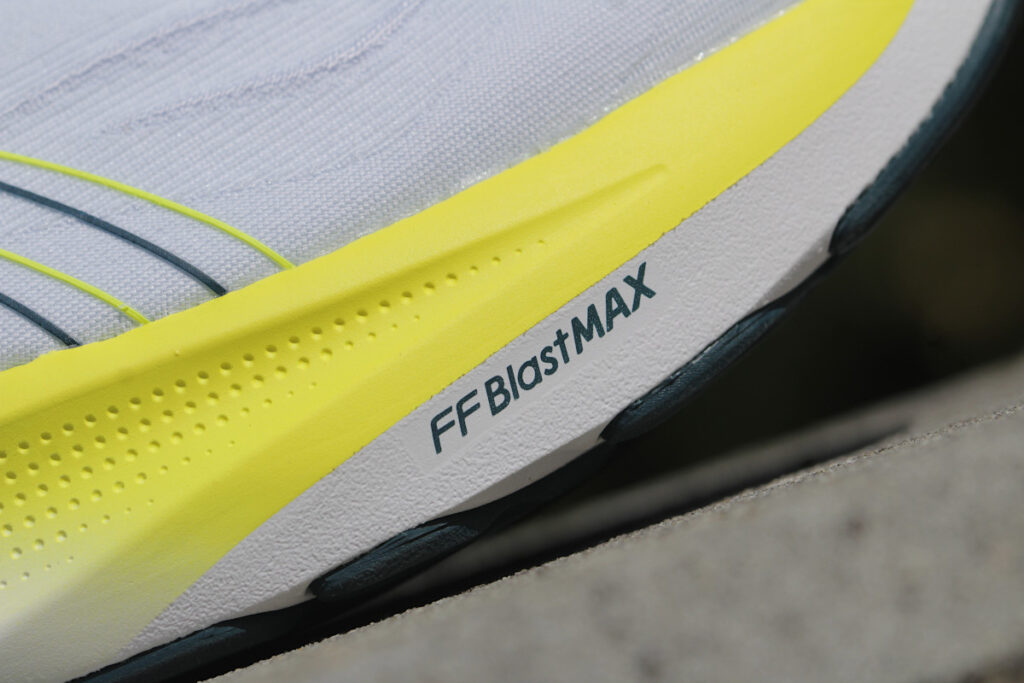 Asics GT-2000 14 - cushioning