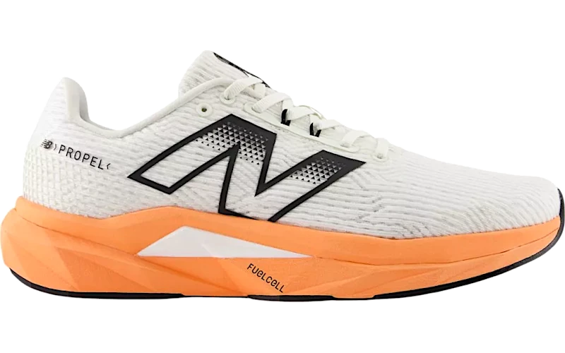 New Balance Fuelcell Propel v5 - white-coral